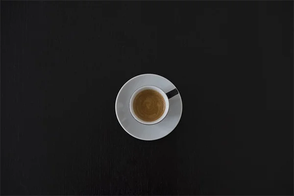 鹿がアジサイを食べる？実践的な対策と耐鹿性品種選びのコツ